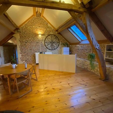 Charmant Appartement Dans Une Ancienne Ferme Nivelles Eksteriør bilde